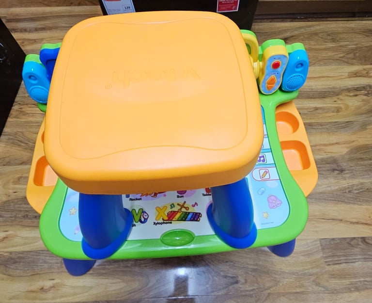 Vtech Touch & Learn Activity Desk