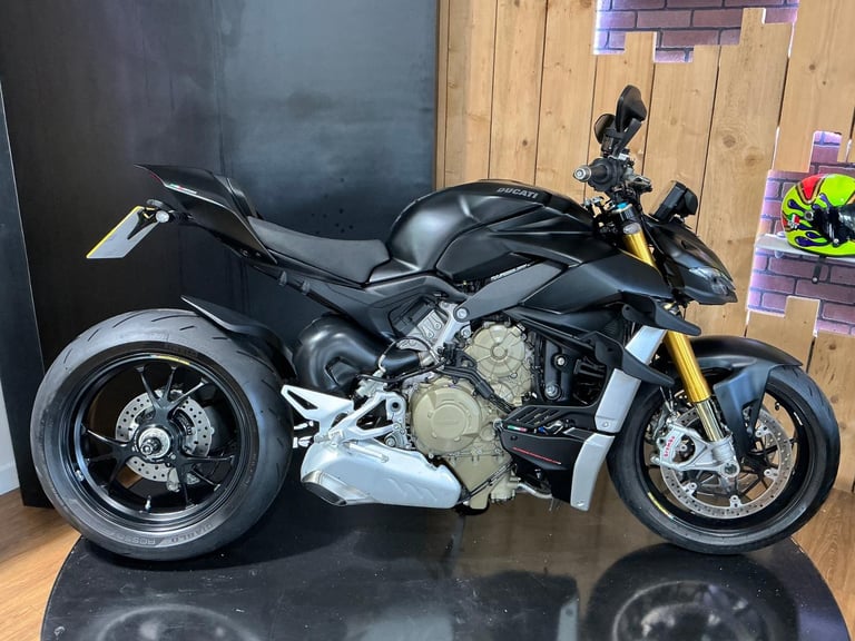 Ducati Streetfighter V4S 2023 Plate One Owner! Just 1790 Miles! FREE UK DELIVERY