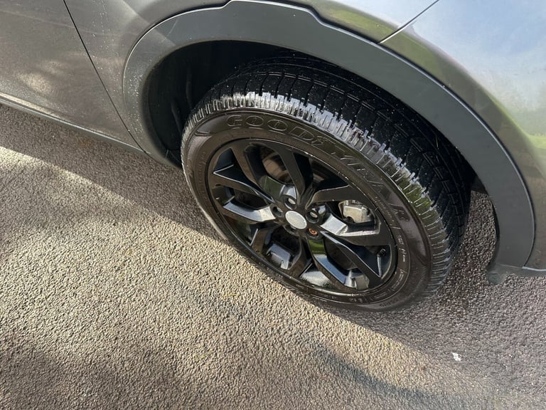 2015 Land Rover Discovery Sport 2.0 TD4 180 HSE 5dr Auto ESTATE Diesel Automatic