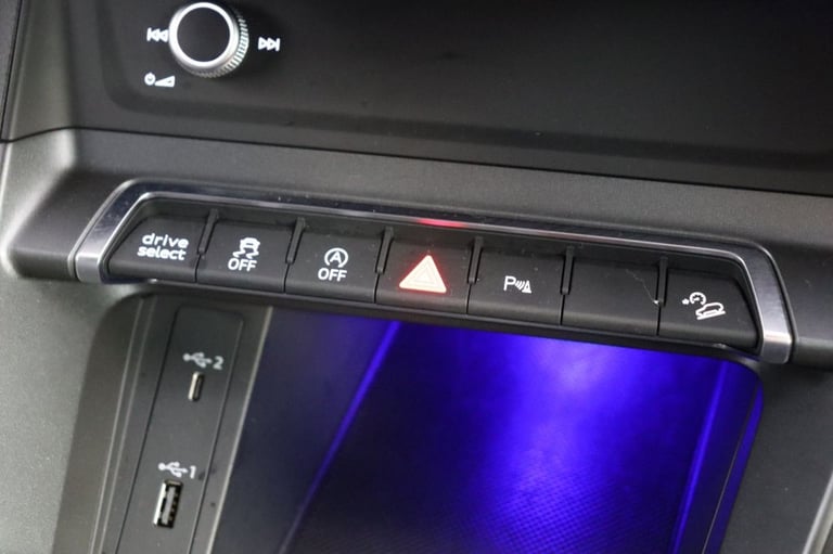 2020 Audi Q3 1.5 TFSI CoD 35 Edition 1 5dr (APPLE CAR PLAY) Petrol Manual