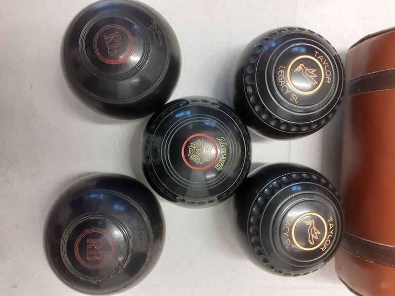 image for Indoor Bowls and Leather Carry Case