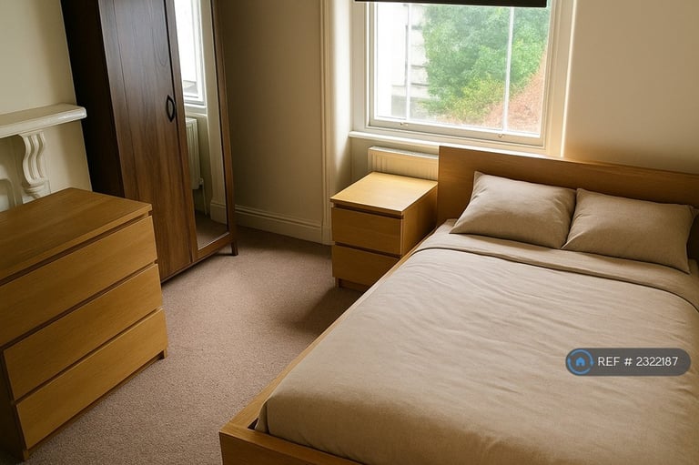 8 bedroom flat in Clifton, Bristol, BS8 (8 bed) (#2322187)