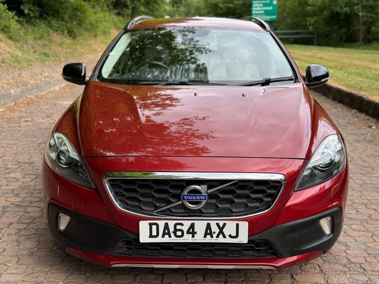 2014 Volvo V40 Cross Country 1.6 D2 Lux Powershift Euro 5 (s/s) 5dr HATCHBACK Diesel Automatic
