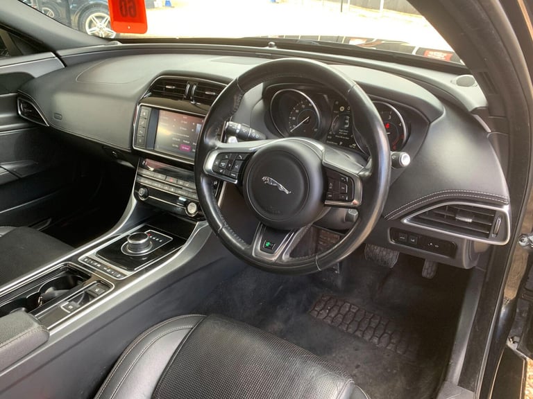2017 Jaguar XE 2.0d R-Sport Auto Euro 6 (s/s) 4dr SALOON Diesel Automatic