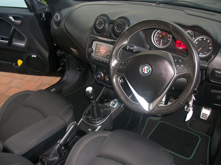 Alfa Romeo, MITO, Q V Line Hatchback, 2015, Manual, 875 (cc), 3 doors