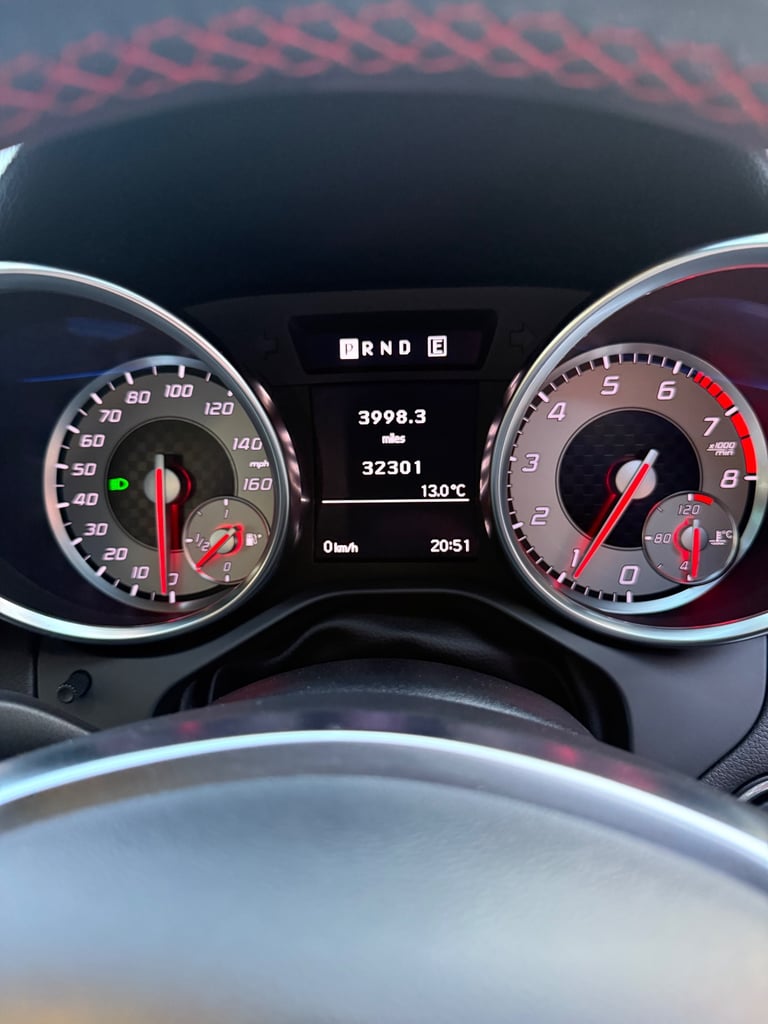 Mercedes-Benz, SLK, Convertible, 2013, Semi-Auto, 1796 (cc), 2 doors