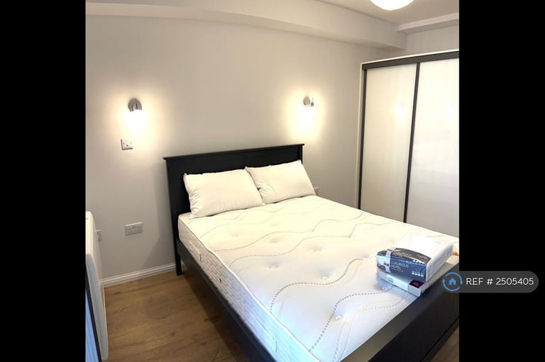 1 bedroom flat in Alder House, Buckingham, MK18 (1 bed) (#2505405)