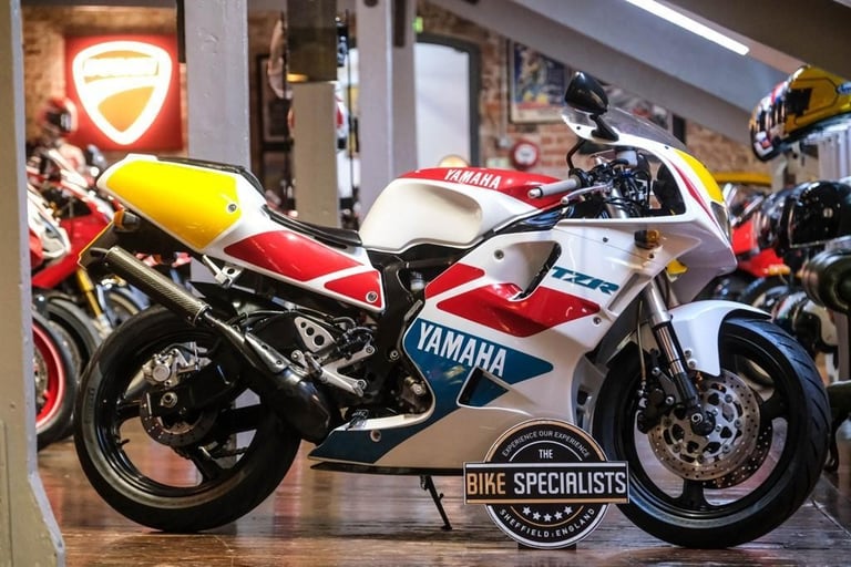 Yamaha TZR250 250 RS 3XV Tastefully Restored