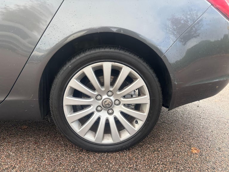 2008 Vauxhall Insignia 2.8i Turbo V6 Elite Nav Saloon 4dr Petrol Auto 4WD Euro 5 (260 ps) SALOON ...
