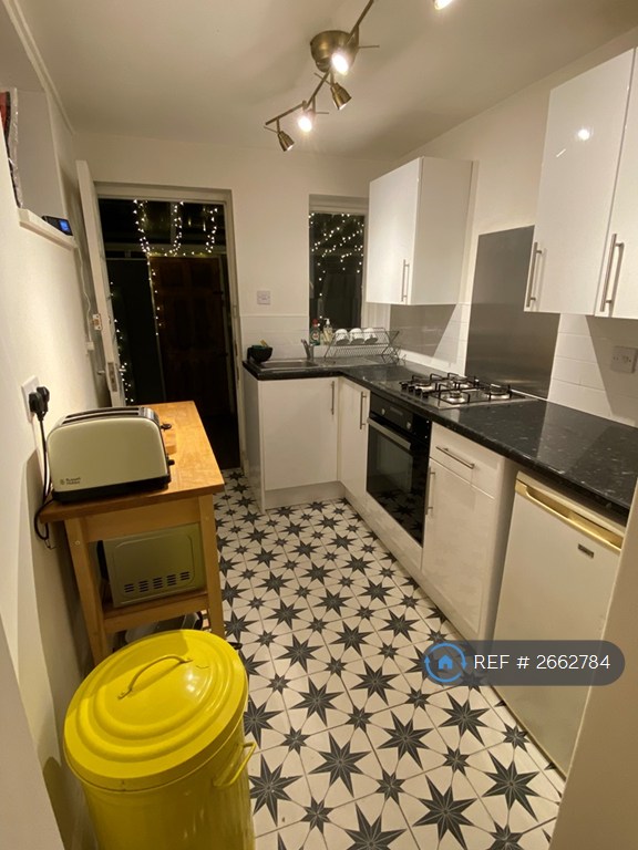 1 bedroom in St. Annes Terrace, Cheltenham, GL52 (#2662784)