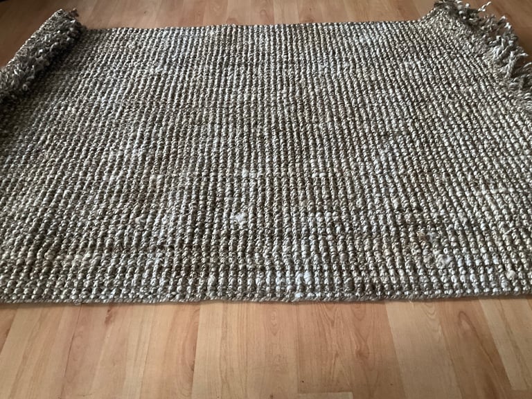 image for New Modern style living room/ bedroom rug. Size 120 cm x 170 cm. 