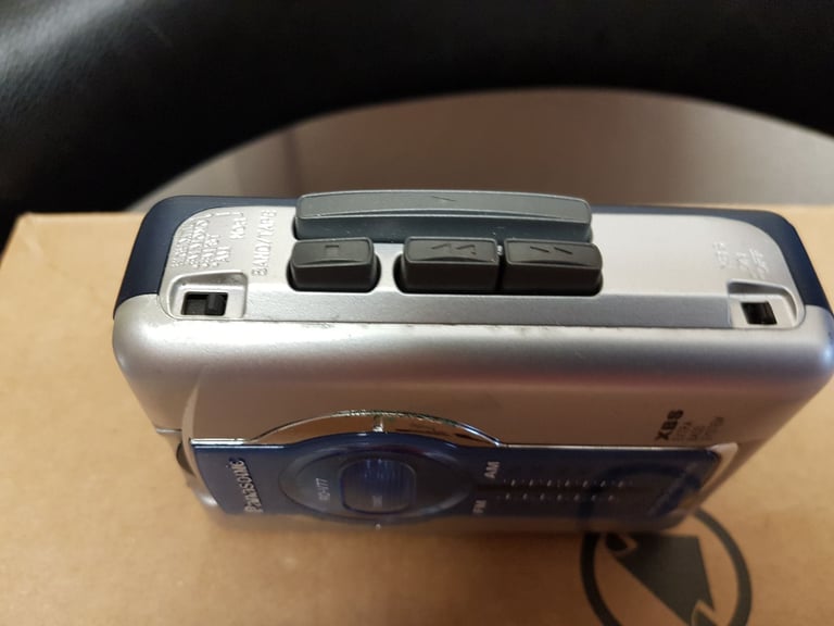 Panasonic RQ-V77 Portable Stereo Radio Cassette Player 