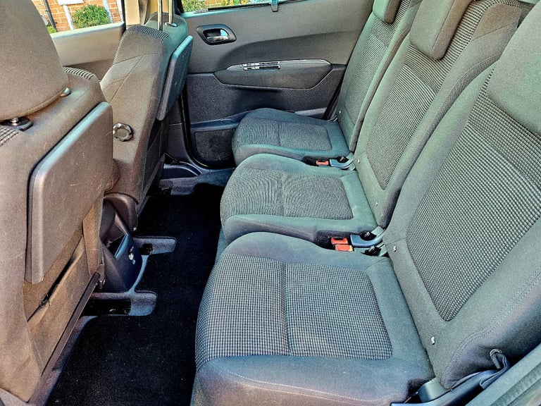 Peugeot 5008 Allure Automatic 