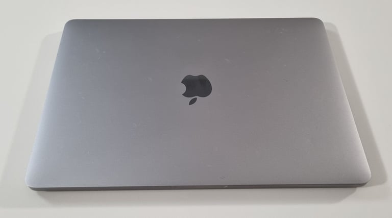Apple Macbook Pro 13 inch 2019 16GB 512GB - 4TB ports
