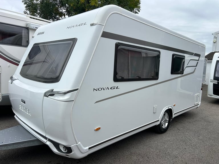 Hymer Eriba Nova GL 2 berth 2017 ***MOVER**GREAT CONDITION***