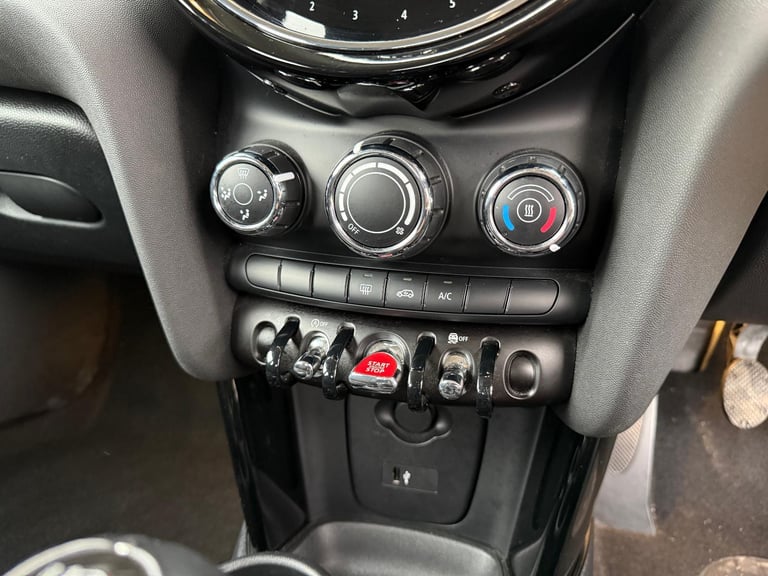 2021 21 REG MINI COOPER CLASSIC NAV PACK 1.5 DAMAGED REPAIRABLE SALVAGE