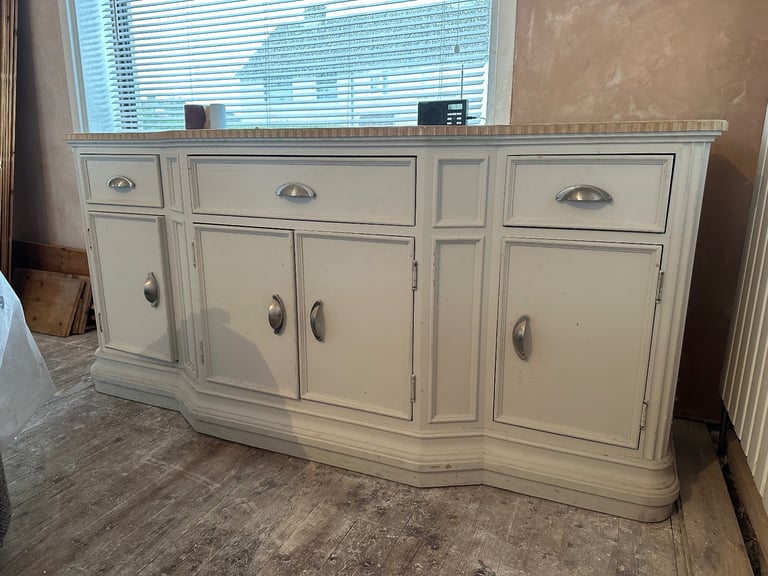 Solid wood sideboard