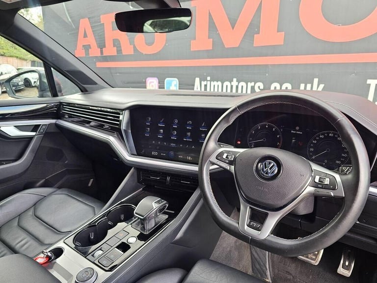 2019 Volkswagen Touareg 3.0 V6 TSI 4Motion R-Line Tech 5dr Tip Auto ESTATE PETROL Automatic