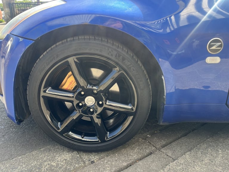 2005 Blue Nissan 350Z Convertible 3.5 V6