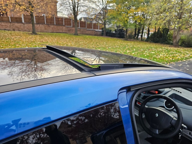 Renault Twingo GT 1.2 Turbo, 99hp, MOT until April, Full service history, cambelt waterpump done