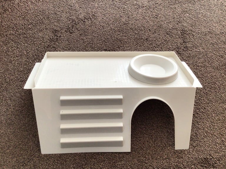 Rabbit / Guinea Pig cage 