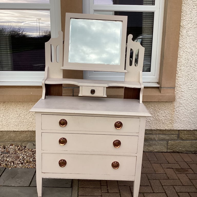 image for Vintage dressing table/chest of drawers