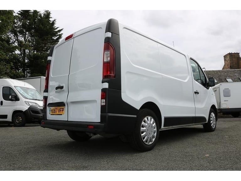 2018 RENAULT TRAFIC *NO VAT* LOW MILES EXCELLENT CONDITION YEARS MOT