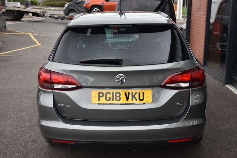 2018 Vauxhall Astra 1.6 CDTi ecoFLEX Design Sports Tourer 5dr Diesel Manual Euro 6 (s/s) (110 p E...
