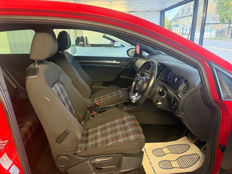 2018 Volkswagen Golf 2.0 TSI GTI DSG Euro 6 (s/s) 3dr HATCHBACK Petrol Automatic