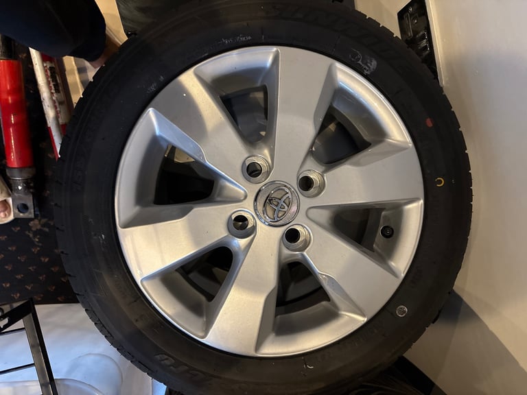 image for Toyota Aygo 1.0 vvti alloy wheels and New tyres 