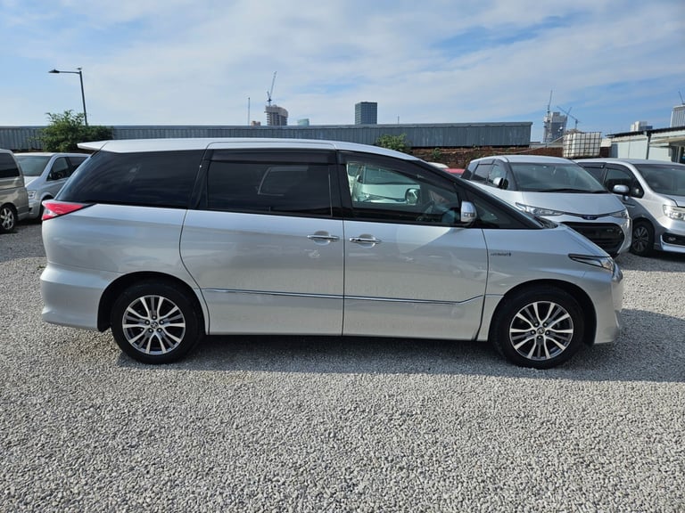 2019 Toyota Estima hybrid grade 4 carplay