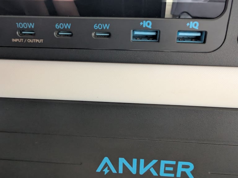 Anker 555 Portable Power Station 