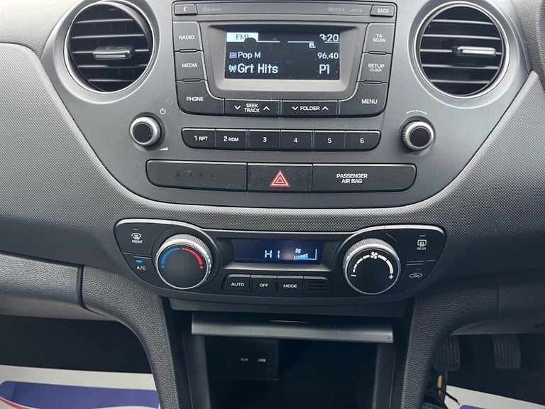 2017 Hyundai i10 PREMIUM Hatchback Petrol Manual