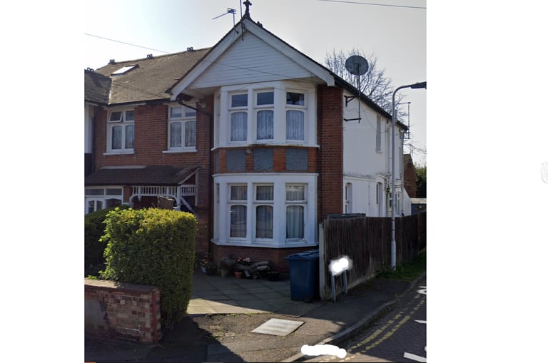 Impressive ground-floor Studio flat available to rent in Harrow, HA2
