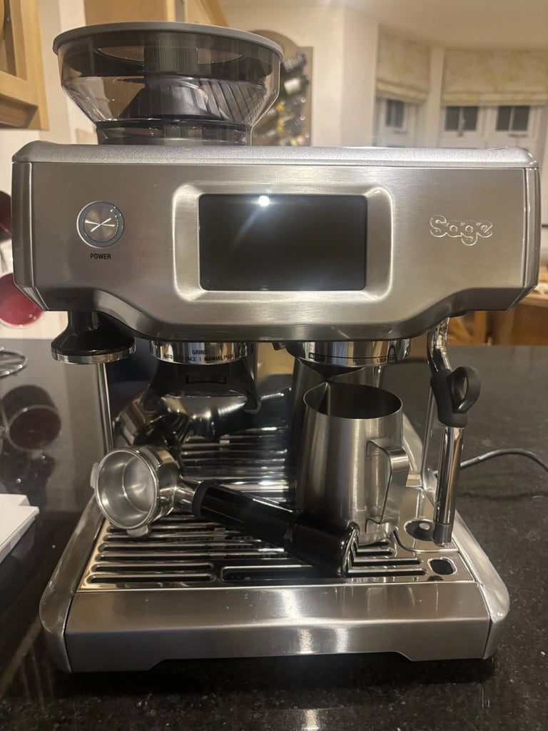 image for Sage The Barista Touch SES880BSS Coffee Machine in great condition.