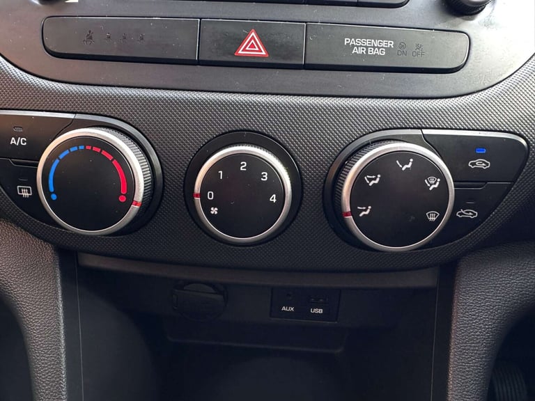 2017 Hyundai i10 1.0 SE 5dr HATCHBACK PETROL Manual