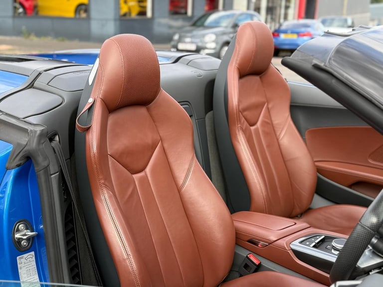 Audi R8 5.2 FSI V10 Spyder S Tronic quattro Euro 6 (s/s) 2dr