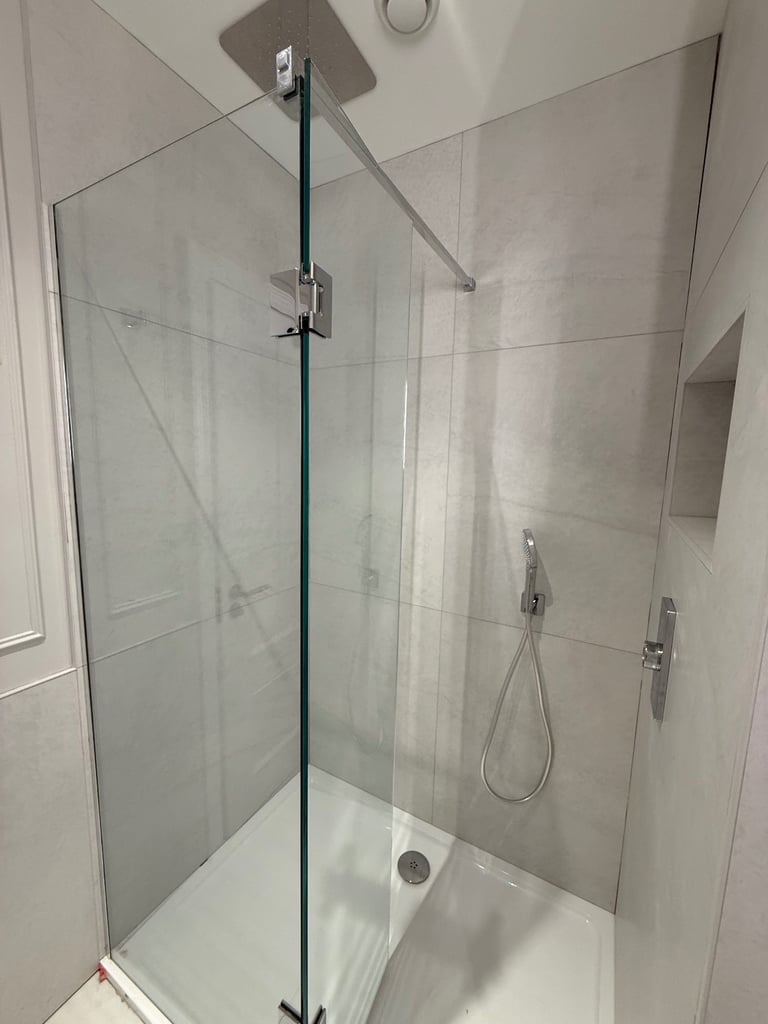 Armano shower bar and clamp