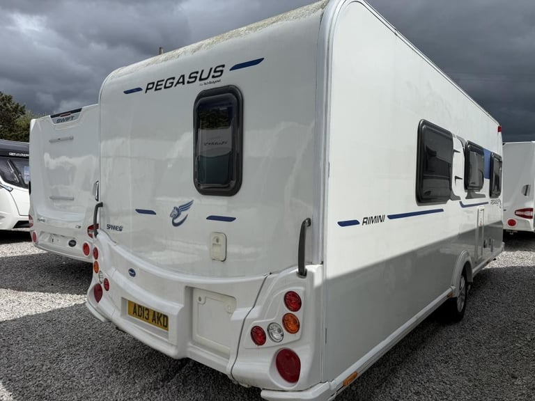 2016 BAILEY PEGASUS RIMINI 4 Berth fixed single beds