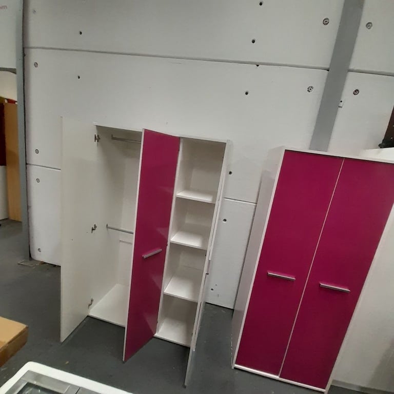 White and pink 3 door wardrobe 105cm x 50cm x 172cm, Ref:19594