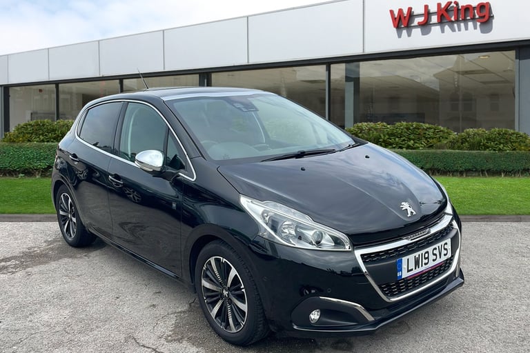  Peugeot 208 1.2 Puretech Tech Edition Hatchback 5dr Petrol Manual Euro 6 s/s