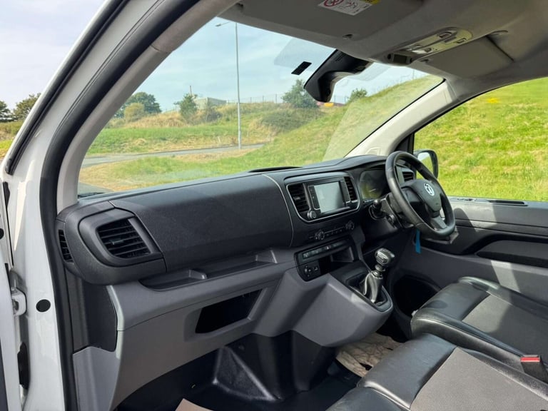 2021 Vauxhall Vivaro 1.5 Vivaro F2700 Sportive S/S Panel Van Diesel Manual