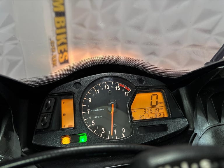 2010 Honda CBR00 | *WARRANTY PROVIDED*