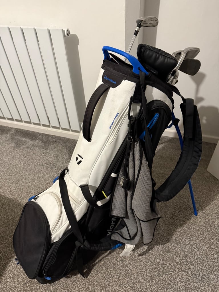 image for Taylormade Bag with set of irons and Taylormade Spider Putter