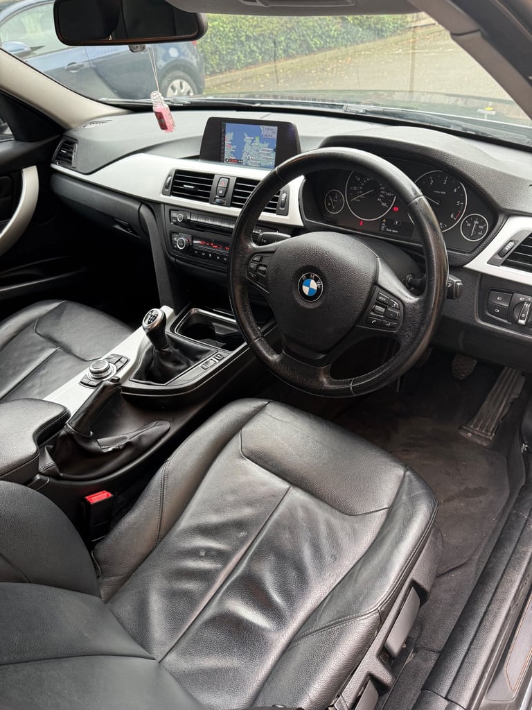 BMW, 3 SERIES, Saloon, 2012, Manual, 1995 (cc), 4 doors