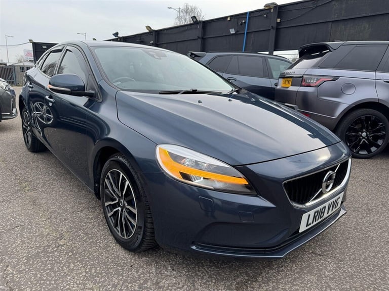 2018 Volvo V40 2.0 D2 Momentum Nav Plus Auto Euro 6 (s/s) 5dr Hatchback Diesel Automatic