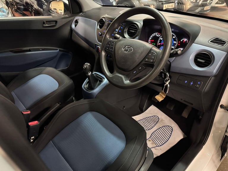 2015 Hyundai i10 1.0 SE Euro 5 5dr HATCHBACK Petrol Manual