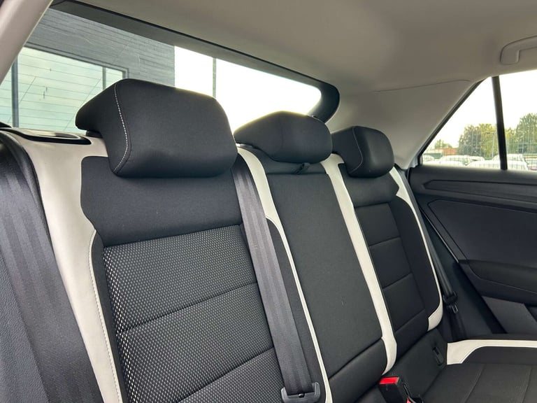 2018 Volkswagen T-Roc 2.0 T-Roc SEL TDI 4Motion 4WD 5dr SUV Diesel Manual