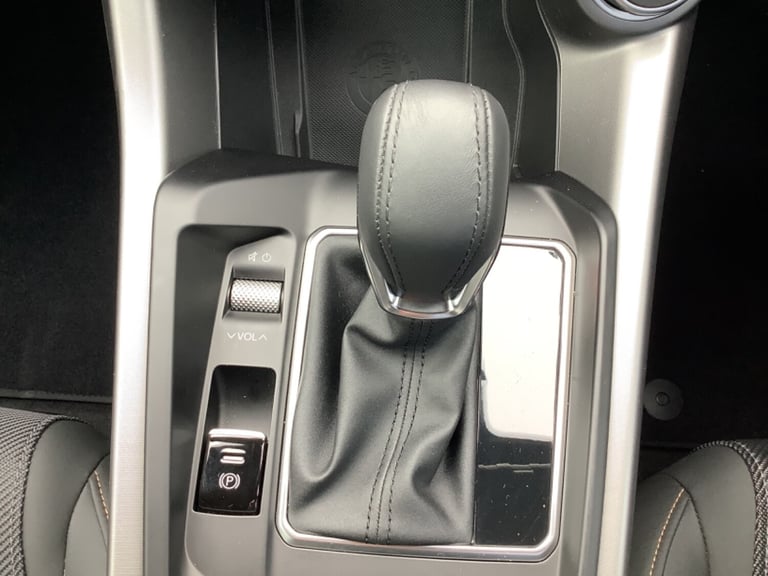 2023 Alfa Romeo Tonale 1.5 MHEV Ti 5dr Auto Hatchback Petrol Automatic