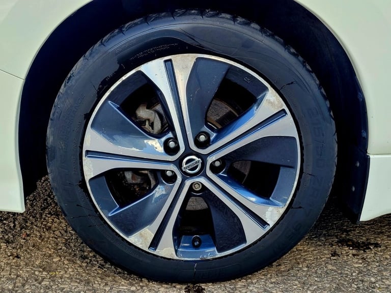 2019 Nissan Leaf 40kWh Tekna Hatchback 5dr Electric Auto (150 ps) Hatchback ELECTRIC Automatic